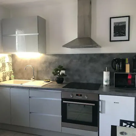 Le Monica Bed & Breakfast 3*