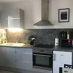Le Monica Nocleg ze śniadaniem 3*