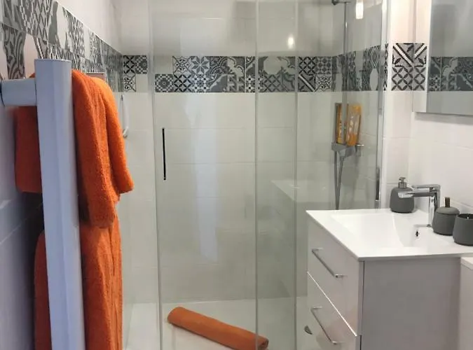 לינה וארוחת בוקר Le Monica